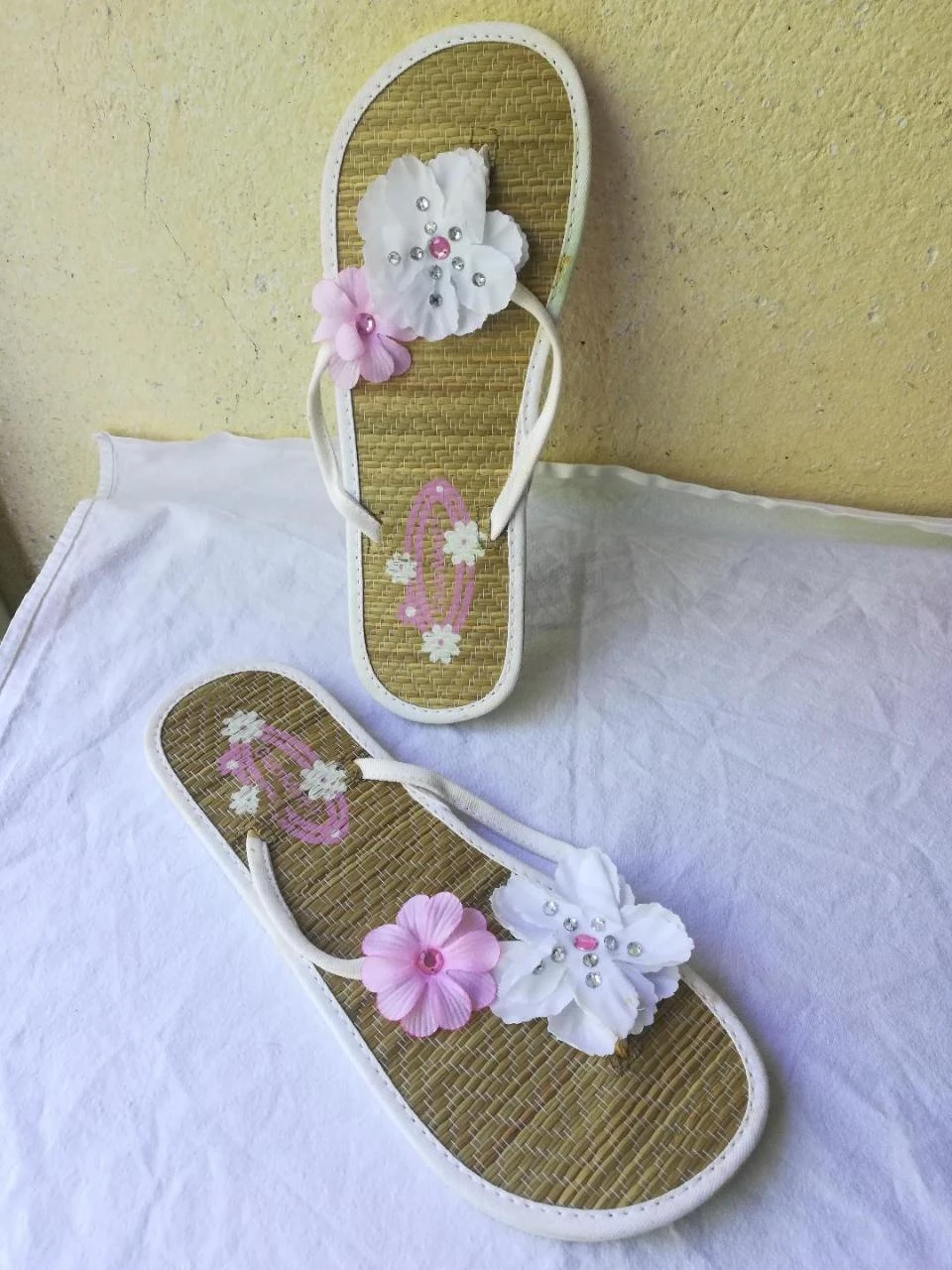 Lote de 2 pares de Chinelas com flores tamanho 40 Branca (nova) + Fúcsia – photo 13